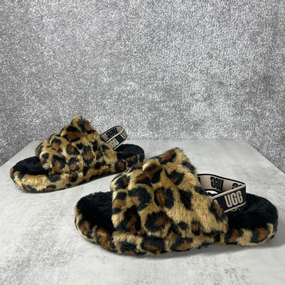 UGG Fluff Yeah Slides Girls Size 6 Slippers Leopard Print Faux Fur Platform